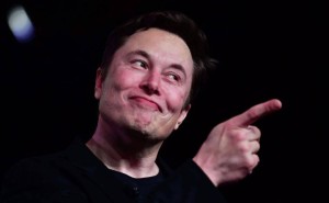 從回避到試探：OpenAI“人格”與“成人模式”能否追上馬斯克？