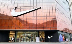 耐克大中華區高層變動：董煒卸任，Cathy Sparks接棒任新總經理