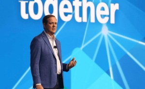 思科CEO羅賓斯：AI影響或超互聯網，泡沫中部分公司難存活但前景可期