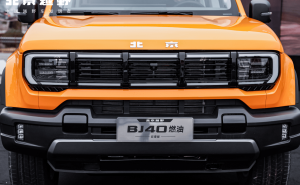 越野小白福音！BJ40燃油巨幕版以智能視野與硬核防護，助你安心探秘曠野