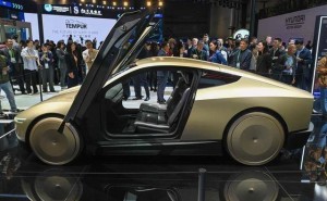 特斯拉Cybercab量產(chǎn)下線(xiàn):無(wú)方向盤(pán)踏板設(shè)計(jì),或顛覆全球出行與就業(yè)格局