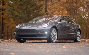 馬斯克“數(shù)月之遙”成空談:監(jiān)管實(shí)錘特斯拉加州Robotaxi推進(jìn)停滯