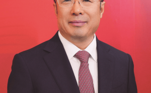 全國(guó)政協(xié)委員齊向東：AI與安全雙輪驅(qū)動(dòng) 共筑民營(yíng)經(jīng)濟(jì)硬科技未來(lái)