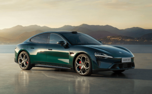 新小米SU7本月登場(chǎng)！雷軍坦言成本上升致漲價(jià)，堅(jiān)信新體驗(yàn)物超所值