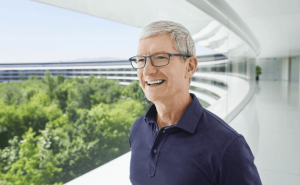 庫(kù)克否認(rèn)退休傳聞：熱愛(ài)蘋果工作 28年如一日難舍離任