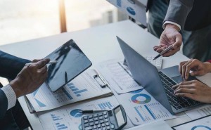 樂山富豪張華入主尚緯股份：甩“包袱”致業(yè)績首虧 新布局待檢驗