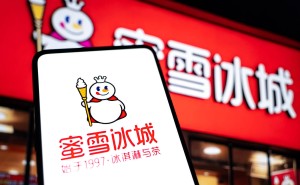 蜜雪冰城高層變動(dòng)：35歲張淵任CEO，2025年?duì)I收利潤雙增門店破6萬