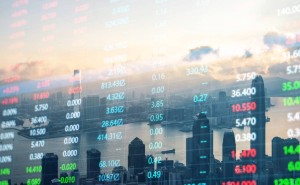 顧客減少利潤(rùn)下滑，海底撈加速門店調(diào)整與創(chuàng)新，創(chuàng)始人張勇年初再度回歸