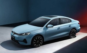 一汽-大眾全新速騰S開(kāi)啟預(yù)定啦！設(shè)計(jì)運(yùn)動(dòng)尺寸略小，配雙動(dòng)力可選