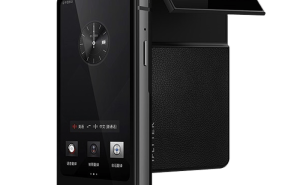 科大訊飛雙屏VS愛國者4G翻譯機(jī)：哪款更適合你的跨國交流需求？