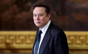 馬斯克回應(yīng)FSD致死爭議：技術(shù)進步需包容，監(jiān)管應(yīng)平衡安全與創(chuàng)新