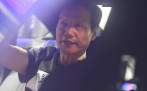 雷軍親測(cè)小米SU7續(xù)航！15小時(shí)京滬挑戰(zhàn)，緊張籌備盡顯真誠(chéng)與擔(dān)當(dāng)