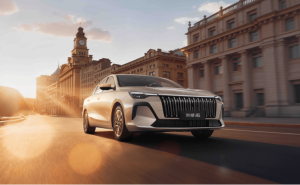 榮威20周年推燃油車i6：以“國民好車”之姿，務(wù)實堅守燃油車市場新選擇