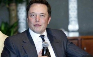 馬斯克宣布特斯拉大幅增資，押注AI芯片與人形機器人開啟新篇章